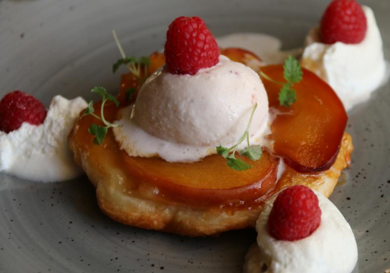 Tres Bien! French Apple Tarte Tatin